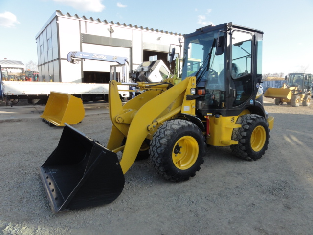 2019年製 日立ホイールローダーZW40