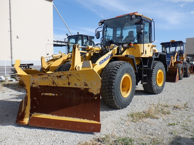 赤コマツ　 中古機械タグ コマツ ： 株式会社マシンラインズ